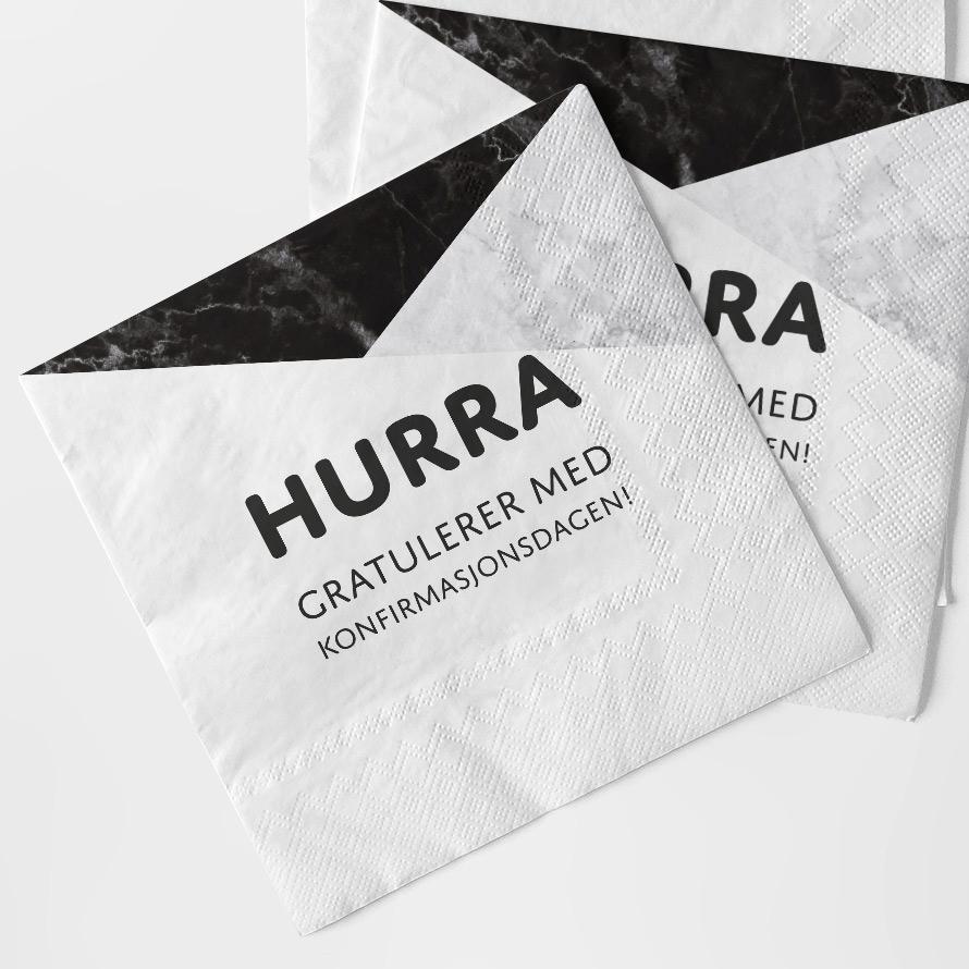 Servietter: Hurra, gratulerer med dagen! (sort)